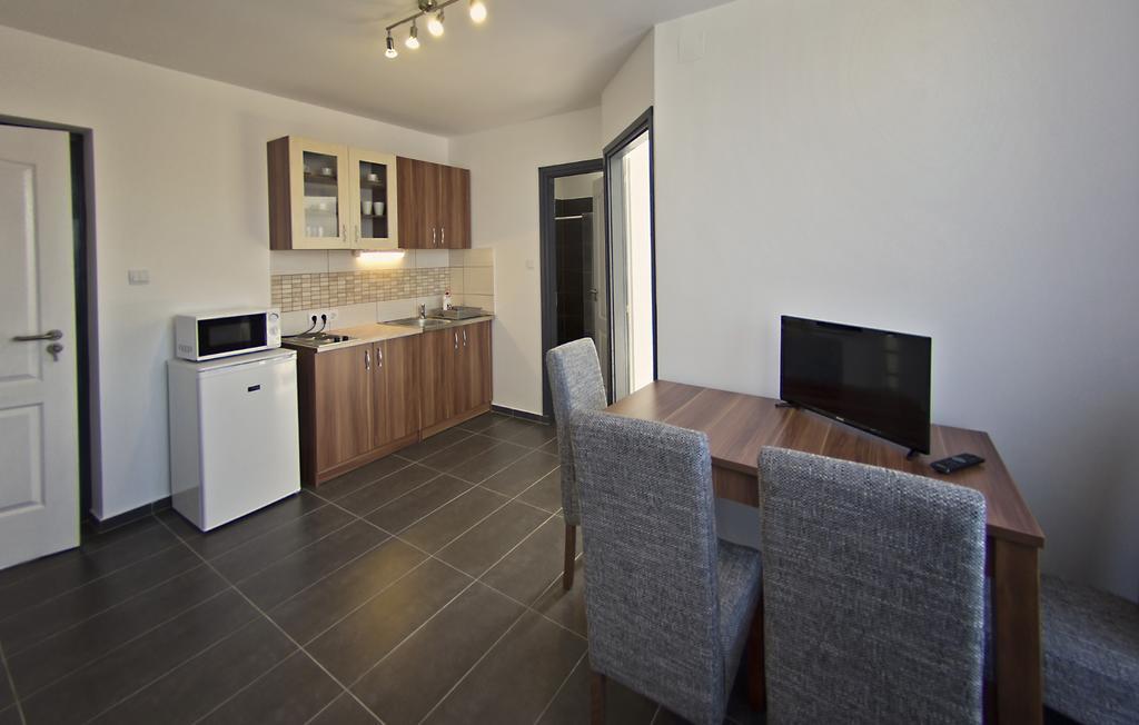 Luca Apartman Sopron Room photo