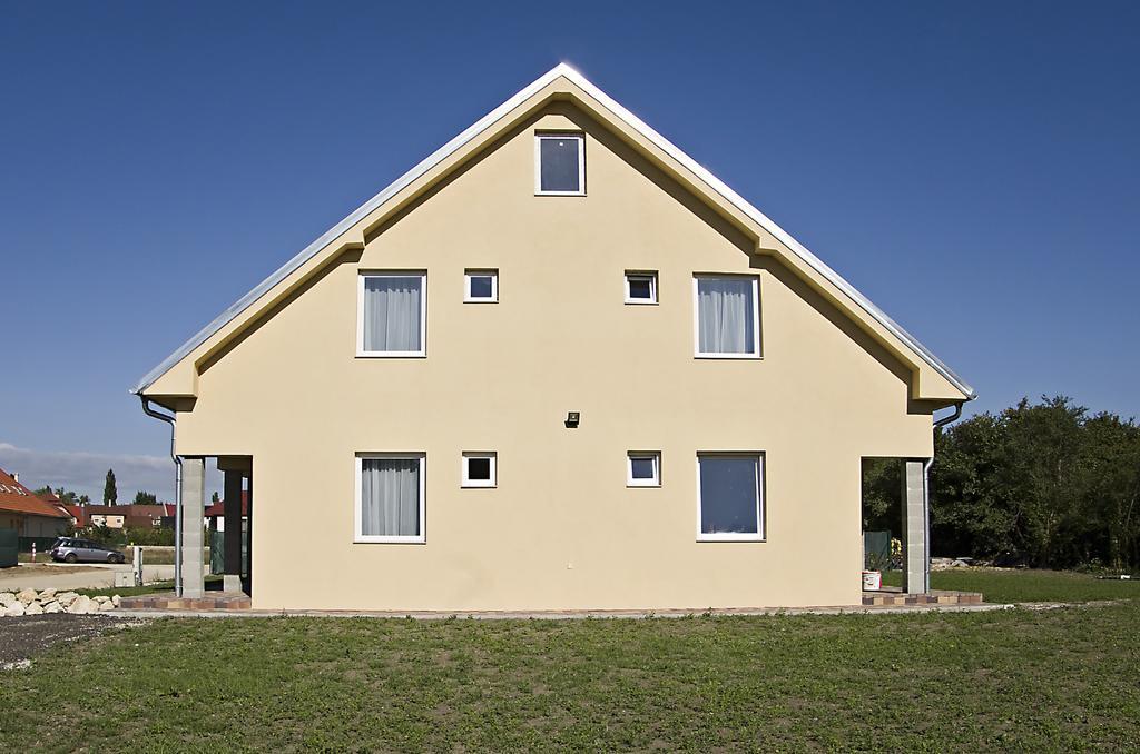 Luca Apartman Sopron Exterior photo